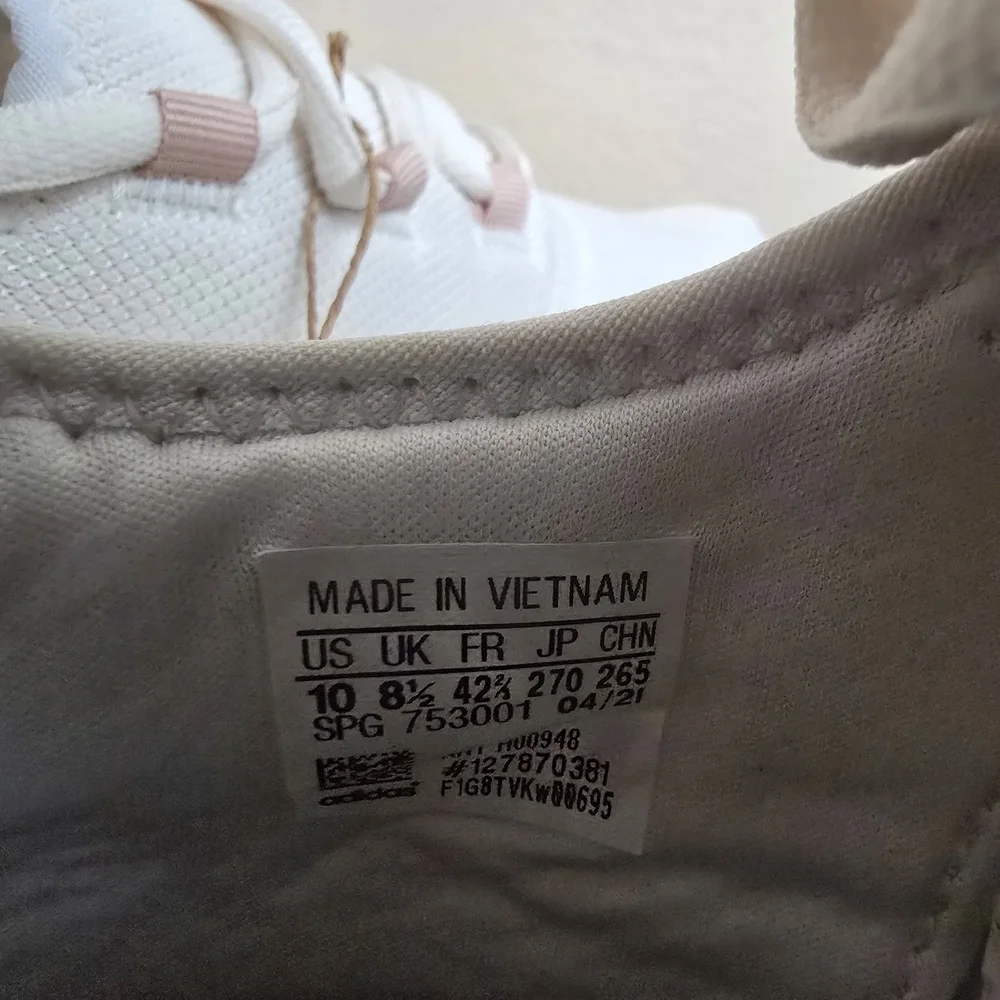 adidas stylish sneakers